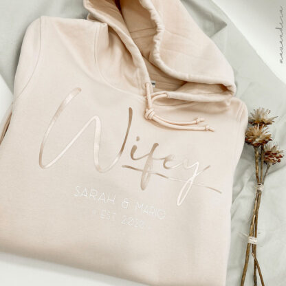 Wifey EST | Shirt, Sweater, Hoodie, Tasche